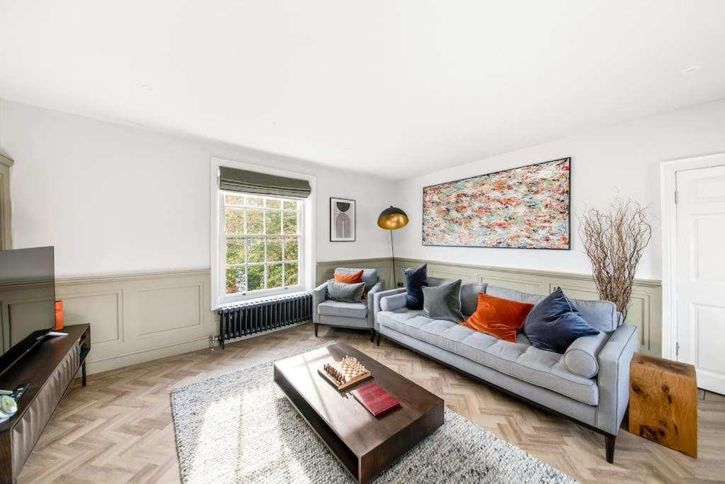 Aldwark Attic Is 4 Min To The Shambles With Free Wifi Apartment