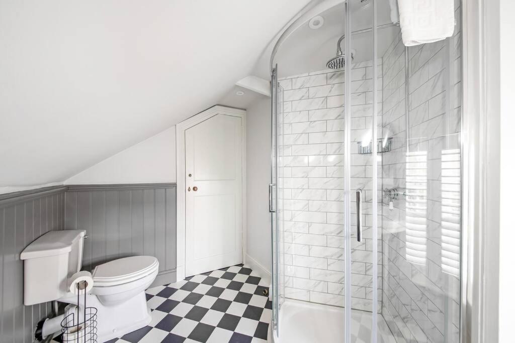Apartment Aldwark Attic Is 4 Min To The Shambles With Free Wifi