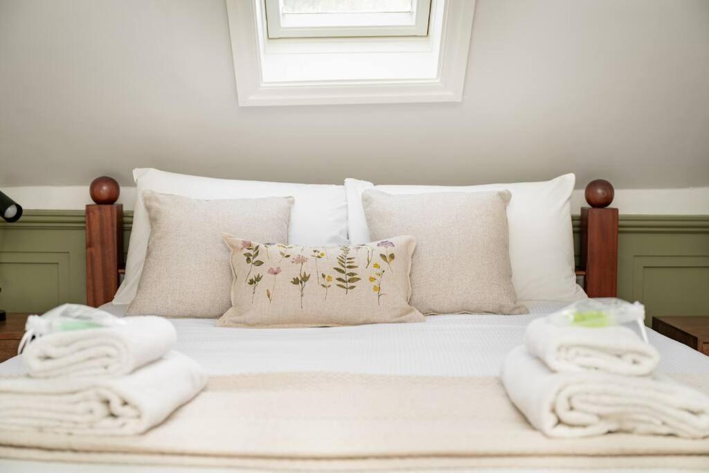 Aldwark Attic Is 4 Min To The Shambles With Free Wifi Apartment *